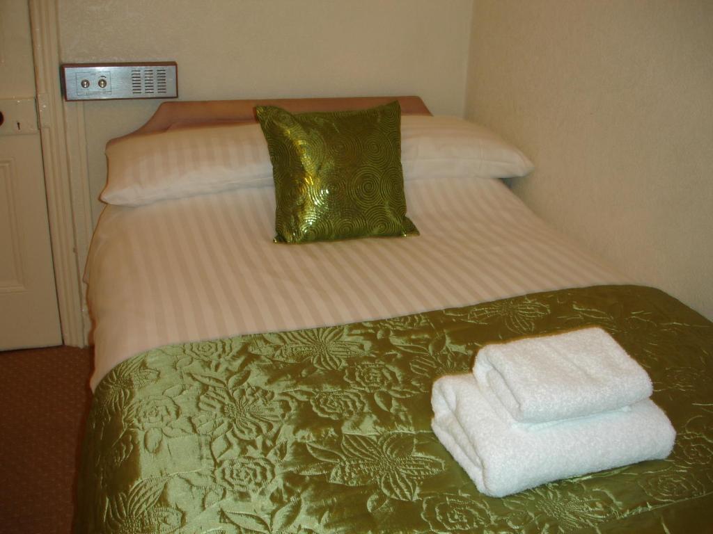 بلاكبول Lyric Hotel الغرفة الصورة